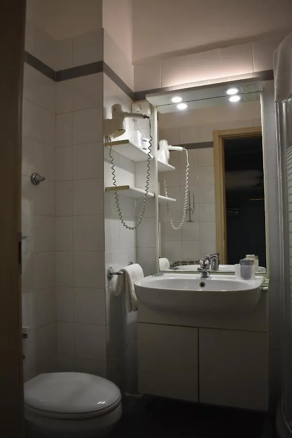 Homing Milano Navigli Suites Aparthotel Milan